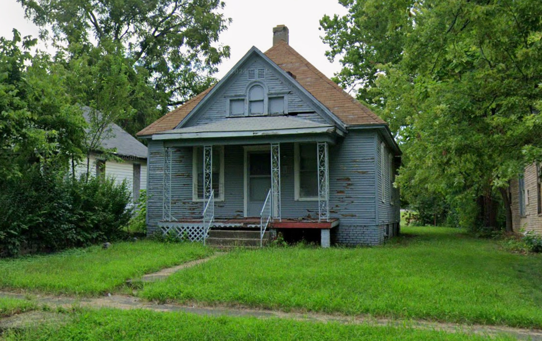 960 W Grn St Decatur, IL 62522