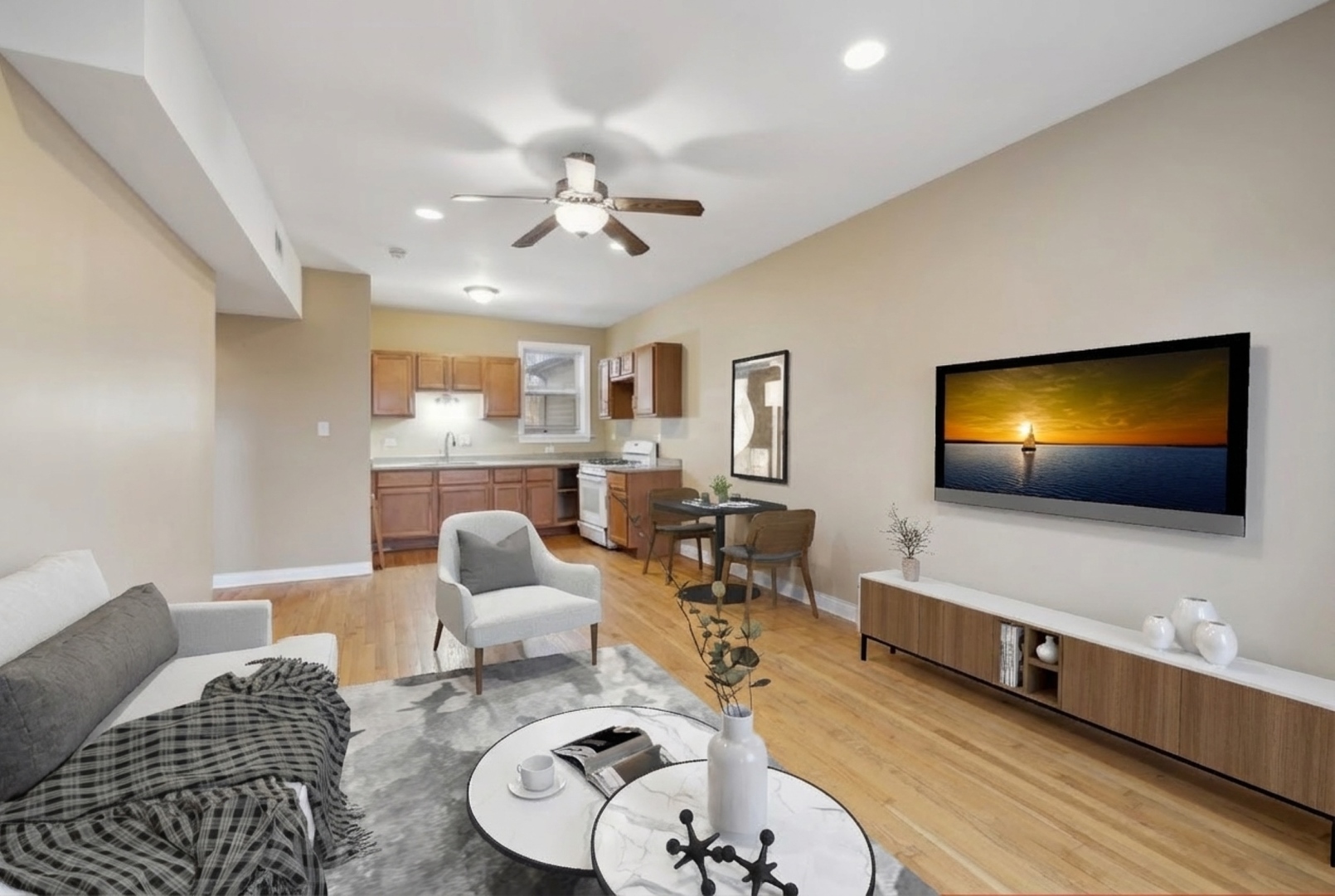 4522 S Calumet Ave Chicago, IL 60653