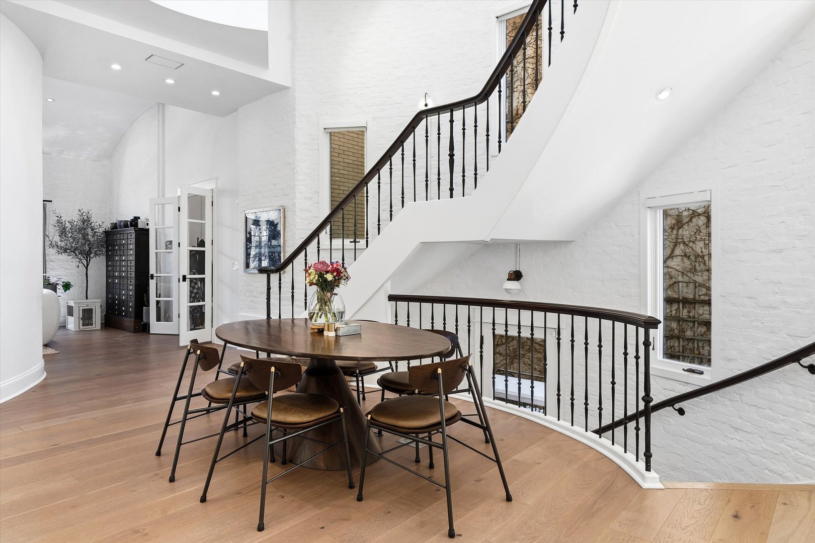 1936 N Wilmot Ave Chicago, IL 60647