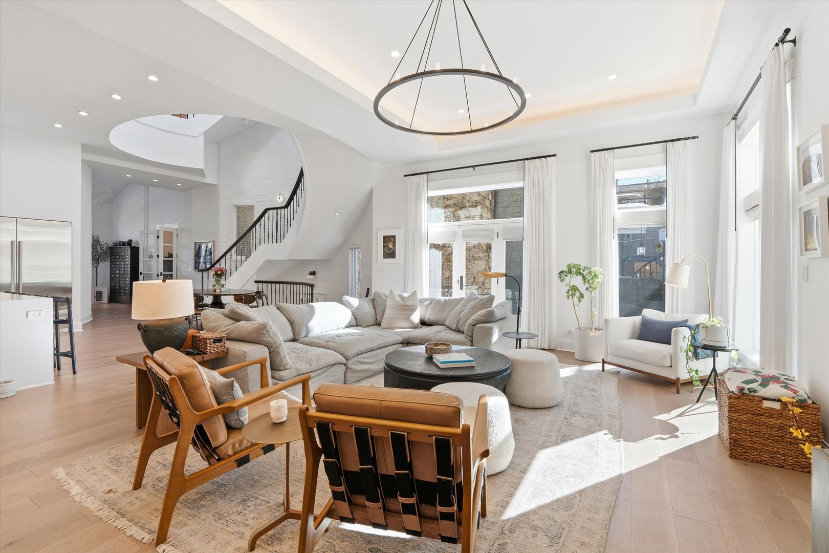 1936 N Wilmot Ave Chicago, IL 60647