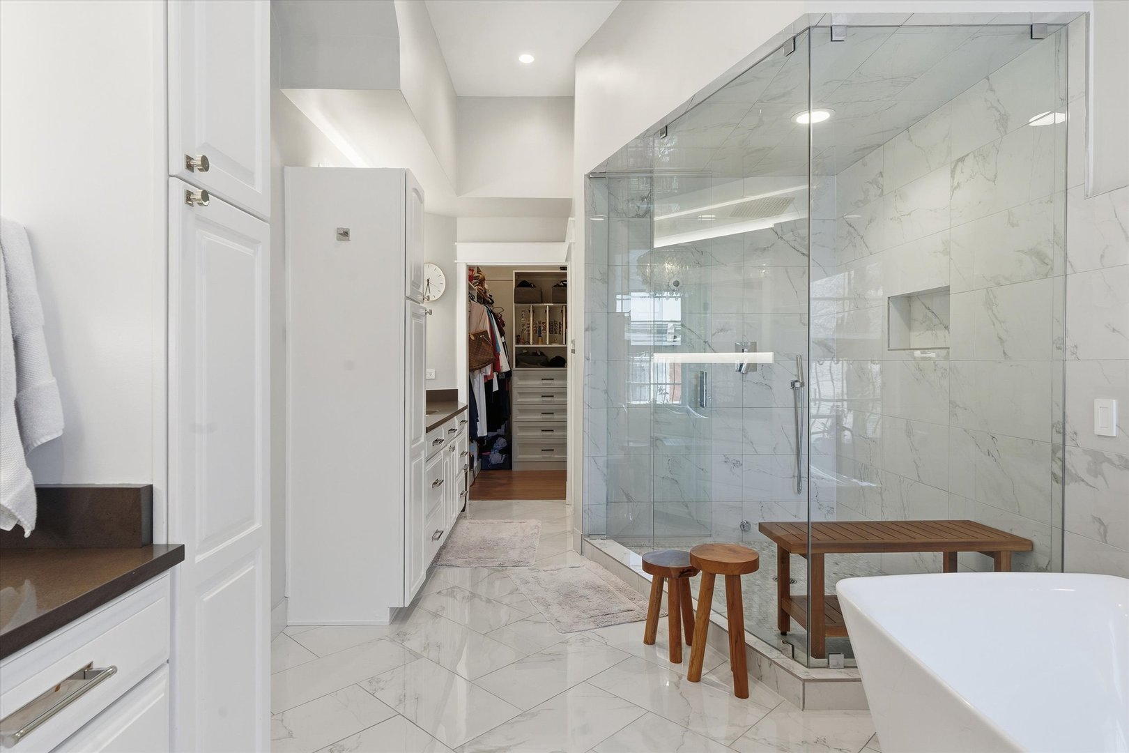 1936 N Wilmot Ave Chicago, IL 60647