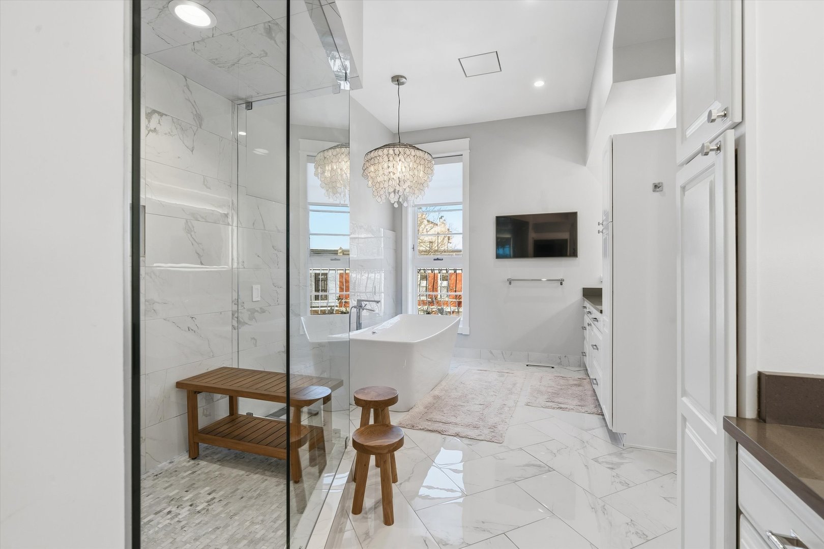 1936 N Wilmot Ave Chicago, IL 60647