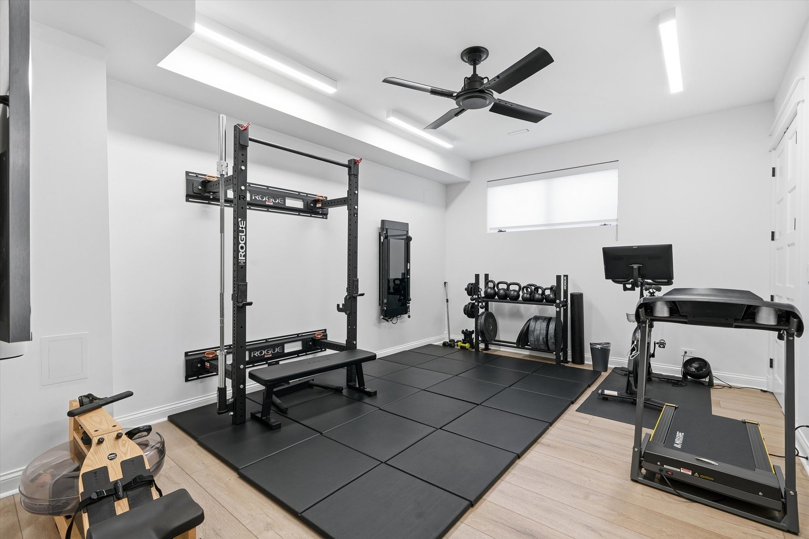 1936 N Wilmot Ave Chicago, IL 60647