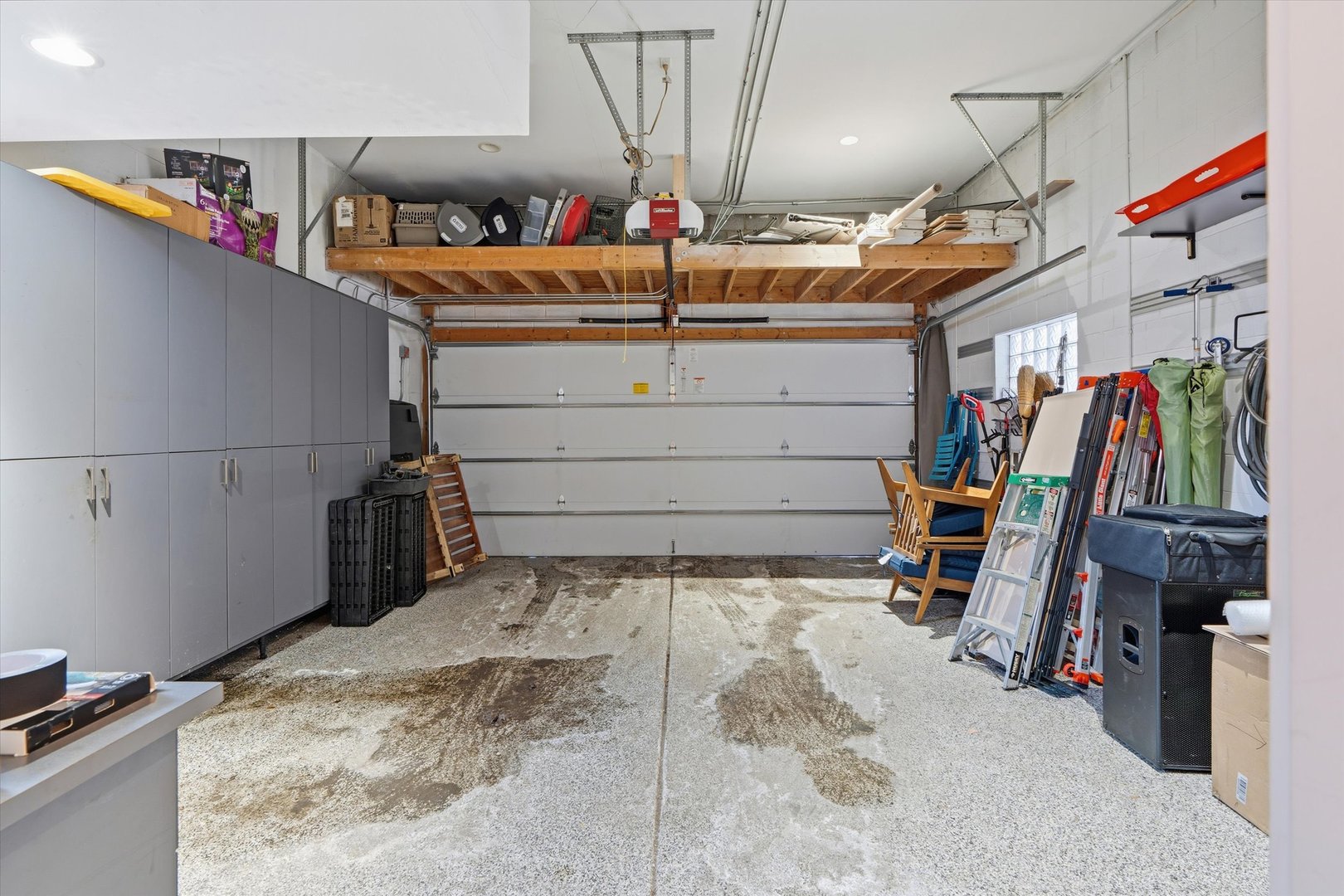 1936 N Wilmot Ave Chicago, IL 60647