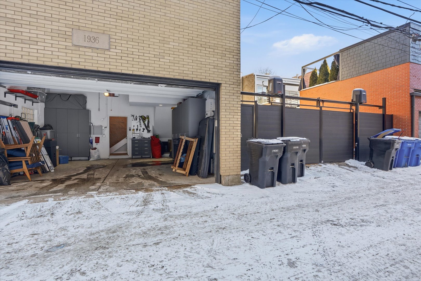 1936 N Wilmot Ave Chicago, IL 60647