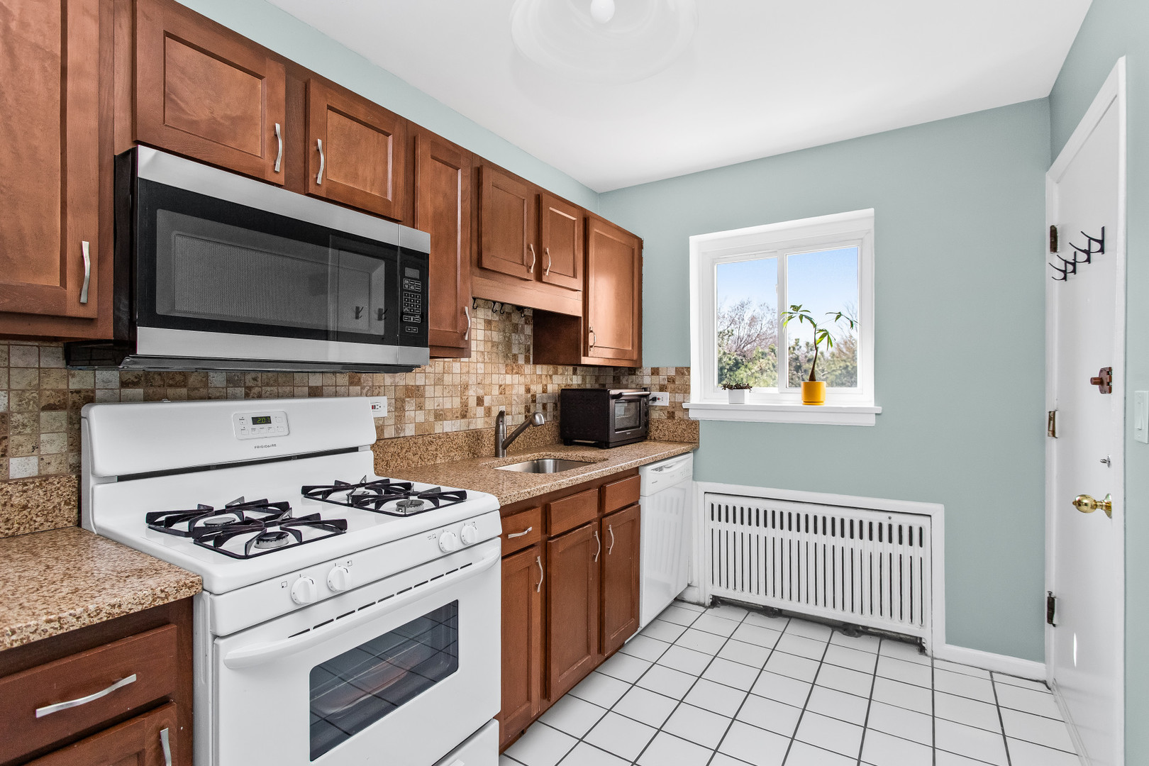 524 Michigan Ave #3S Evanston, IL 60202