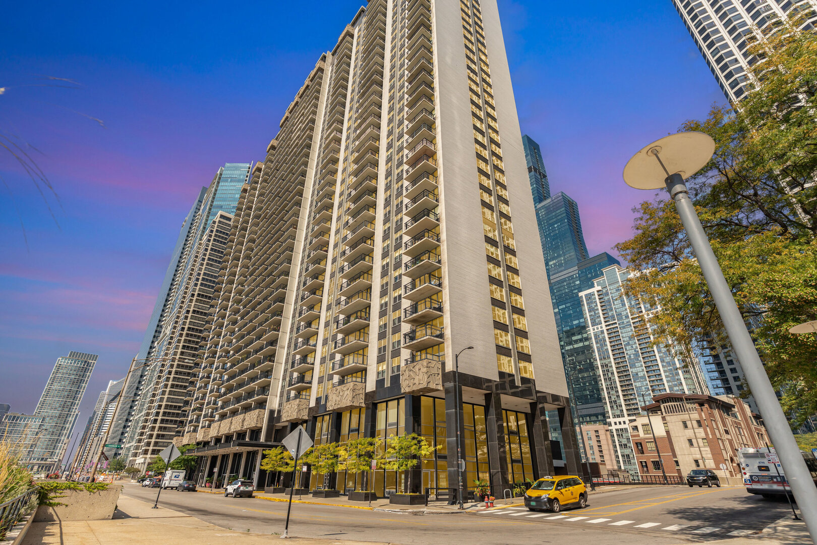 400 E RANDOLPH St #1604 Chicago, IL 60601