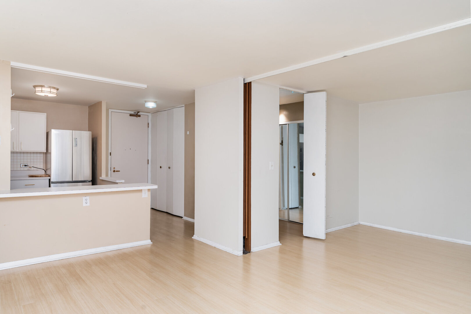 400 E RANDOLPH St #1604 Chicago, IL 60601