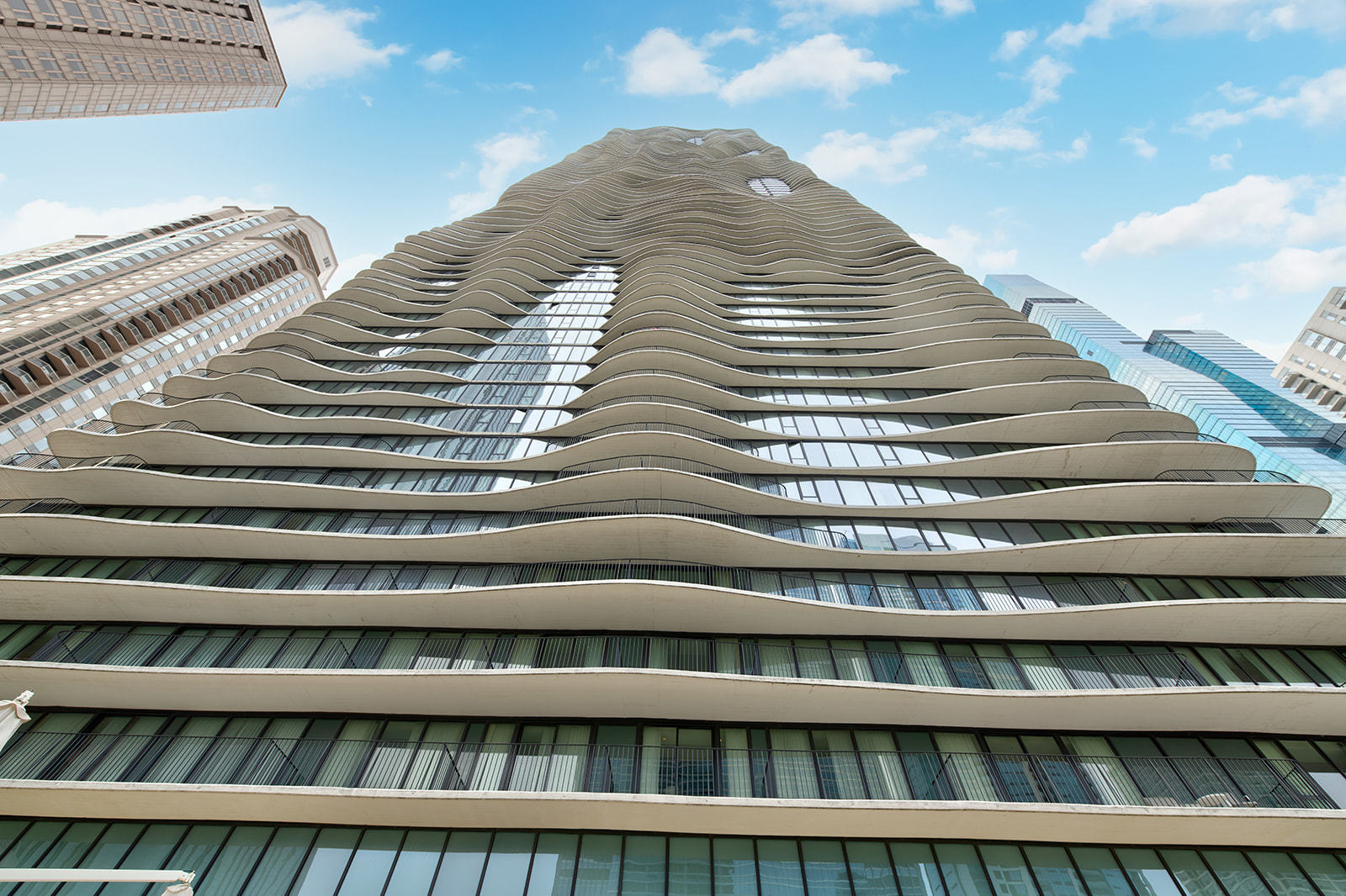 225 N Columbus Dr #8006 Chicago, IL 60601