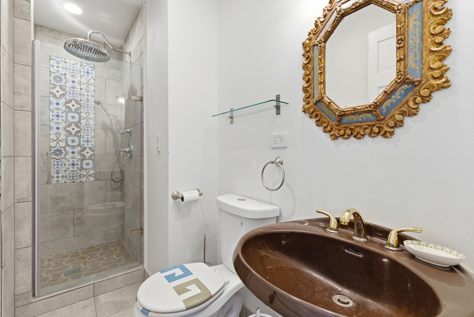 2001 Orrington Ave #2001 Evanston, IL 60201