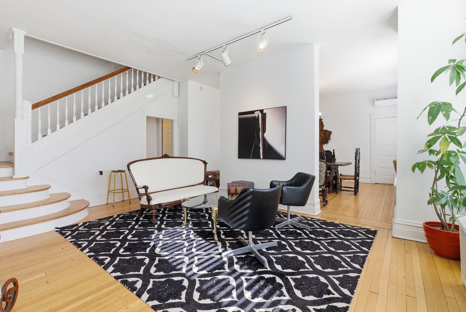 2001 Orrington Ave #2001 Evanston, IL 60201