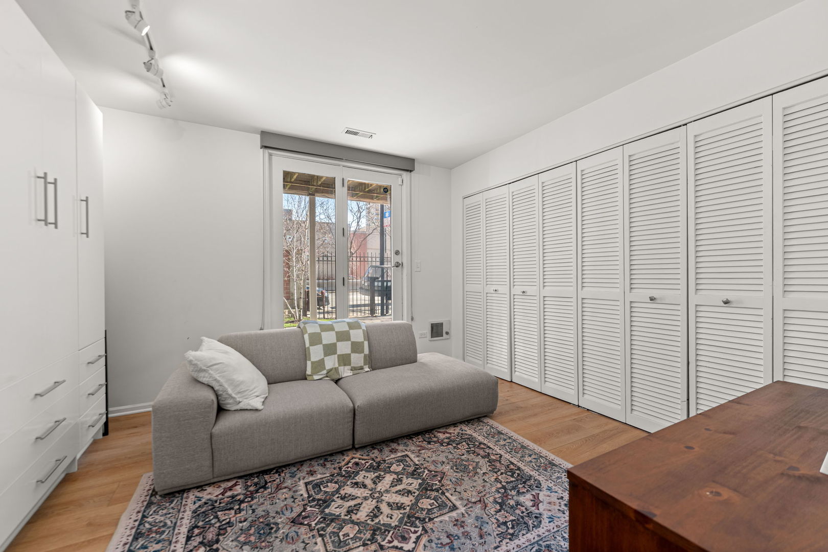 1422 S State St Chicago, IL 60605