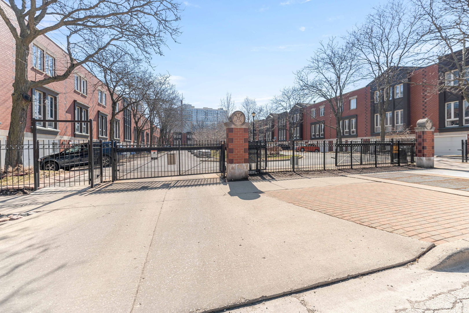 1422 S State St Chicago, IL 60605