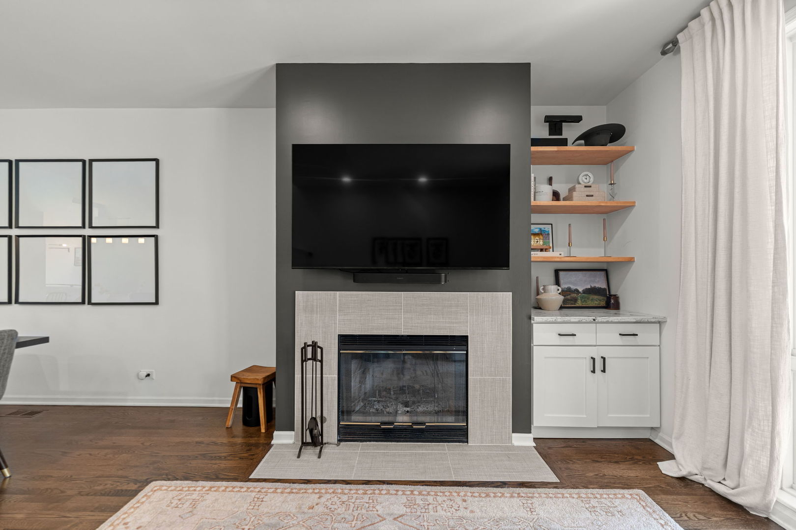 1422 S State St Chicago, IL 60605