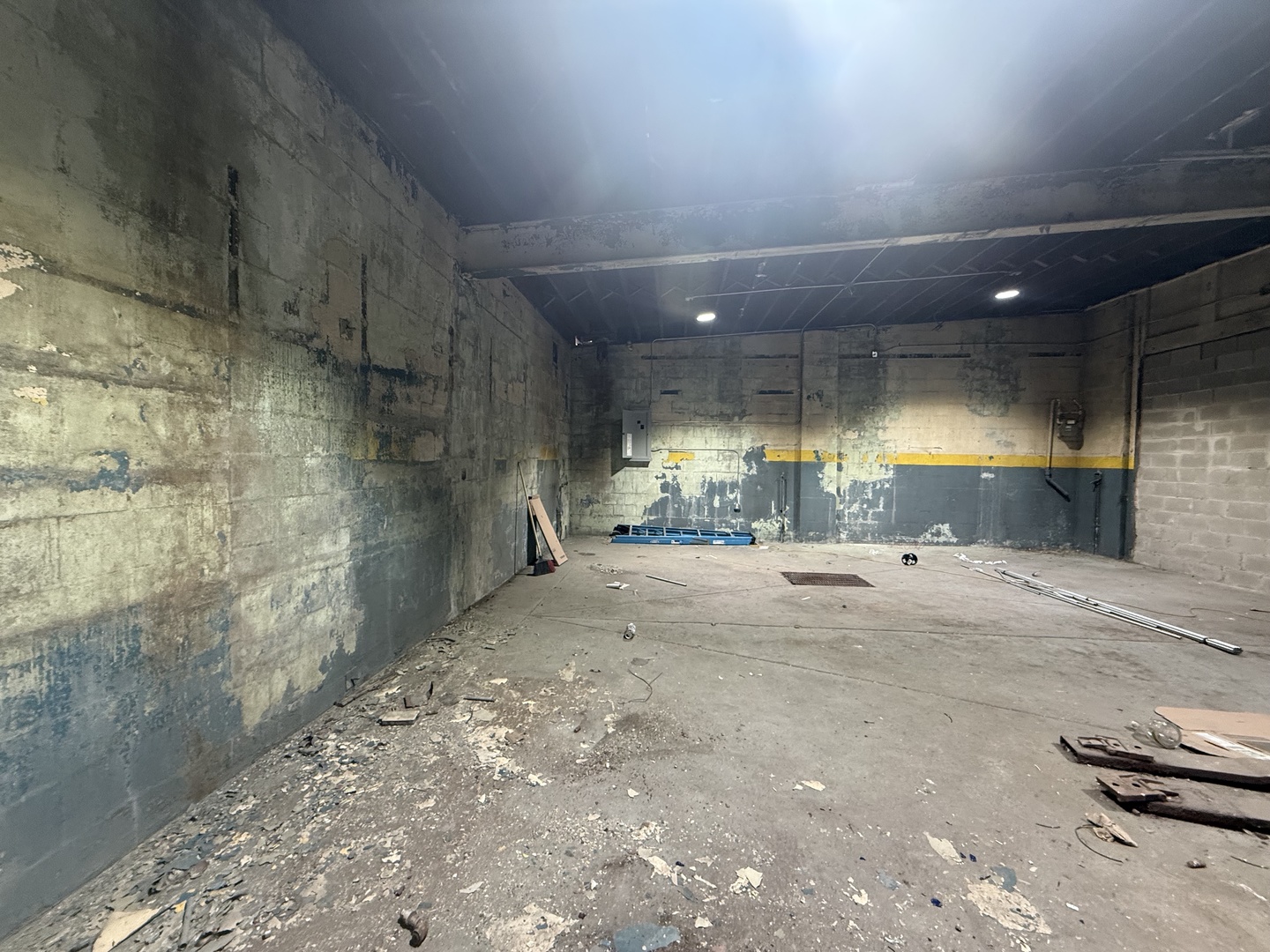 6108 S Saint Lawrence Ave Chicago, IL 60637