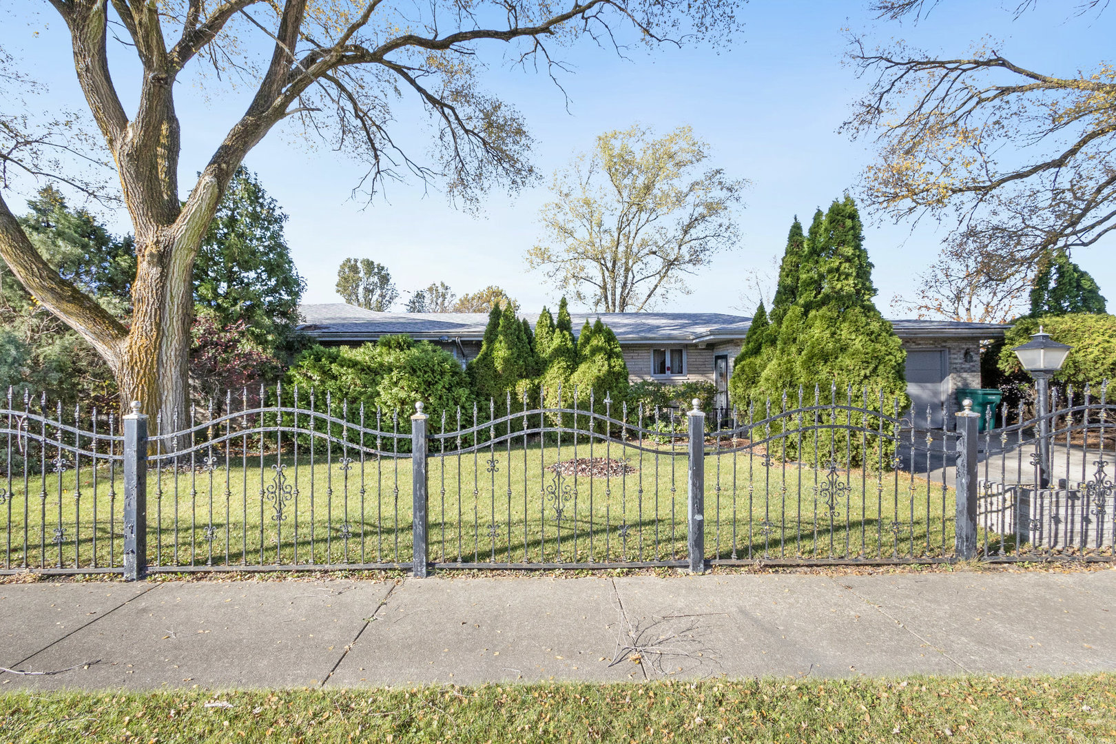 11 Wedgewood Dr