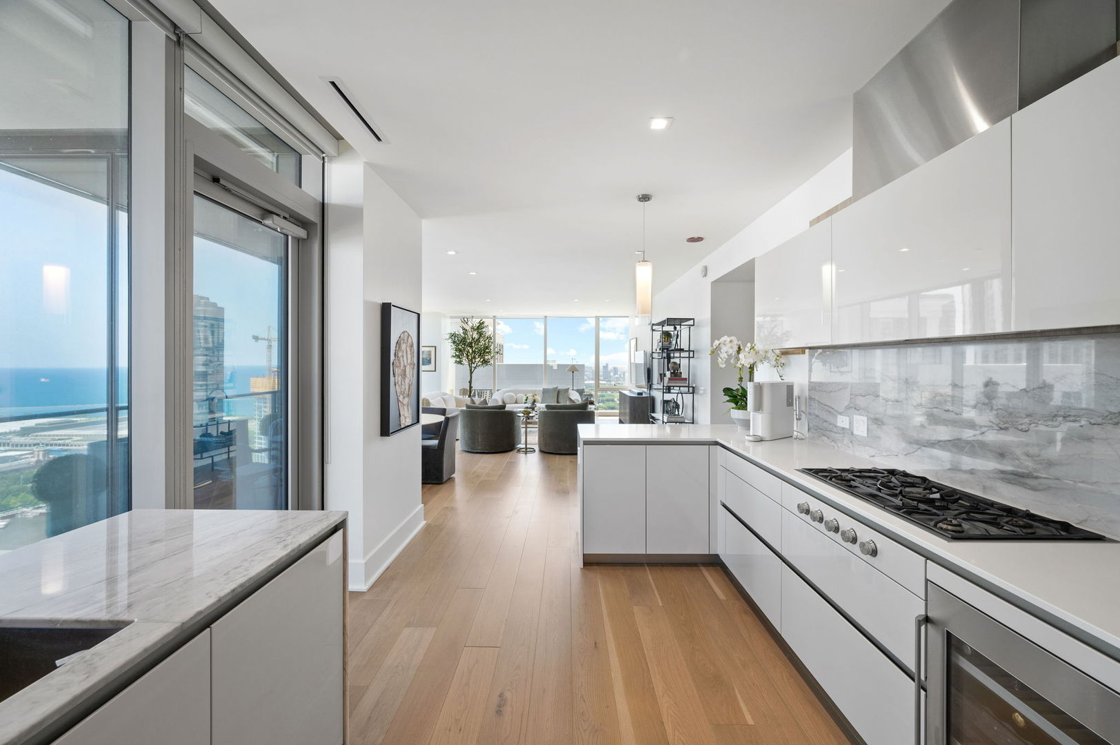 363 E Wacker Dr #3109 Chicago, IL 60601