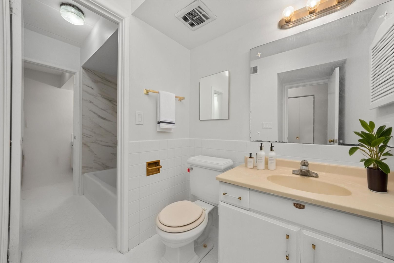 2807 Willow Rd #103 Homewood, IL 60430