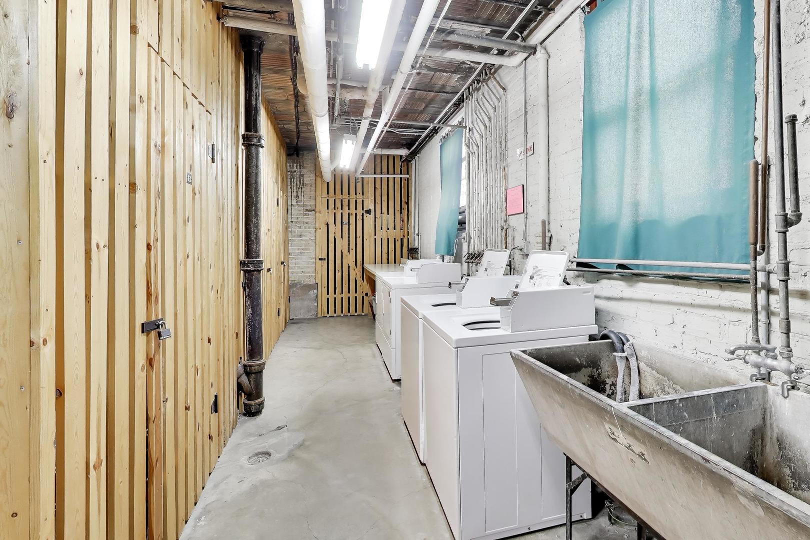 1929 Sherman Ave #2W Evanston, IL 60201