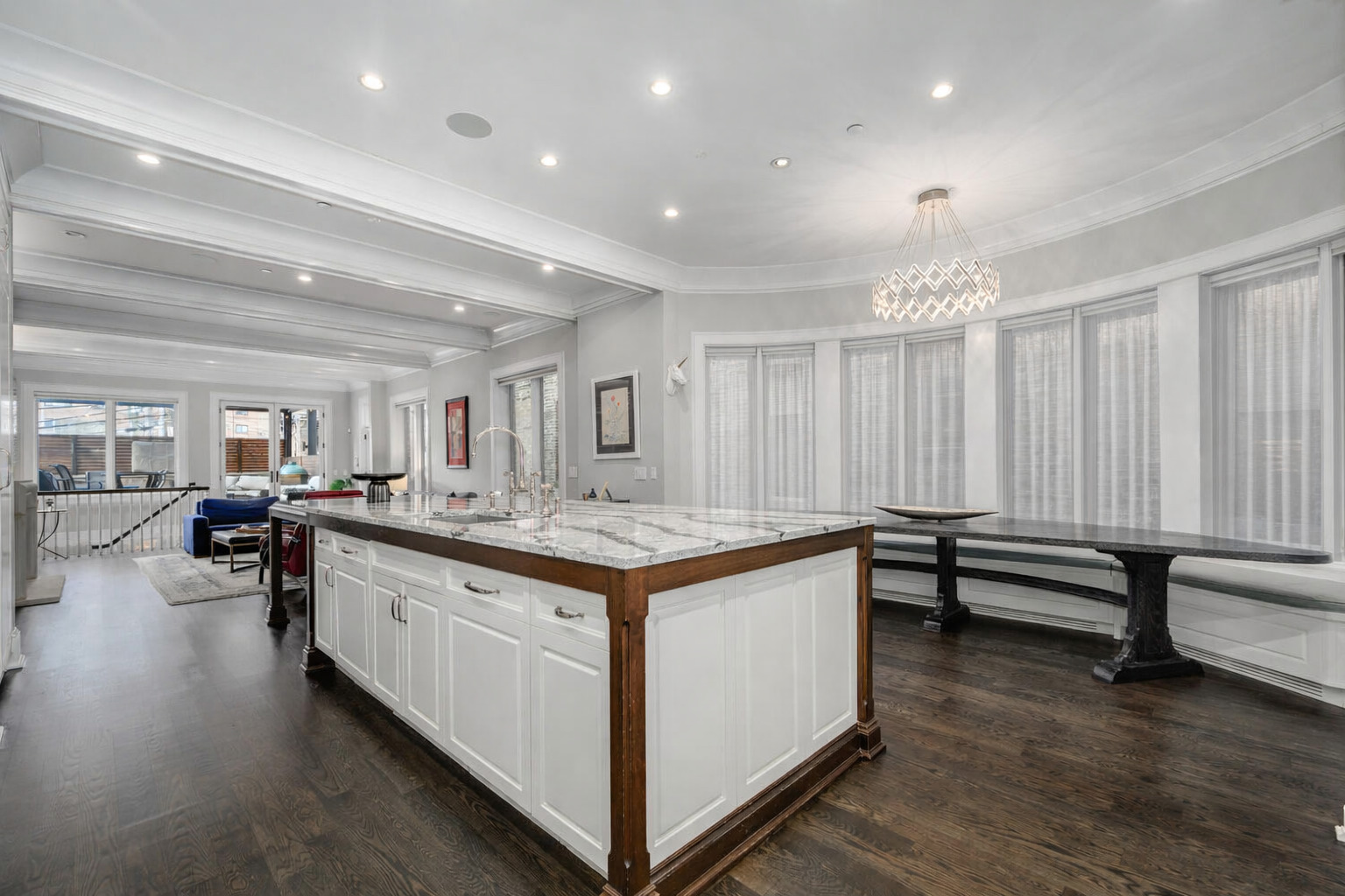 458 W Deming Pl Chicago, IL 60614