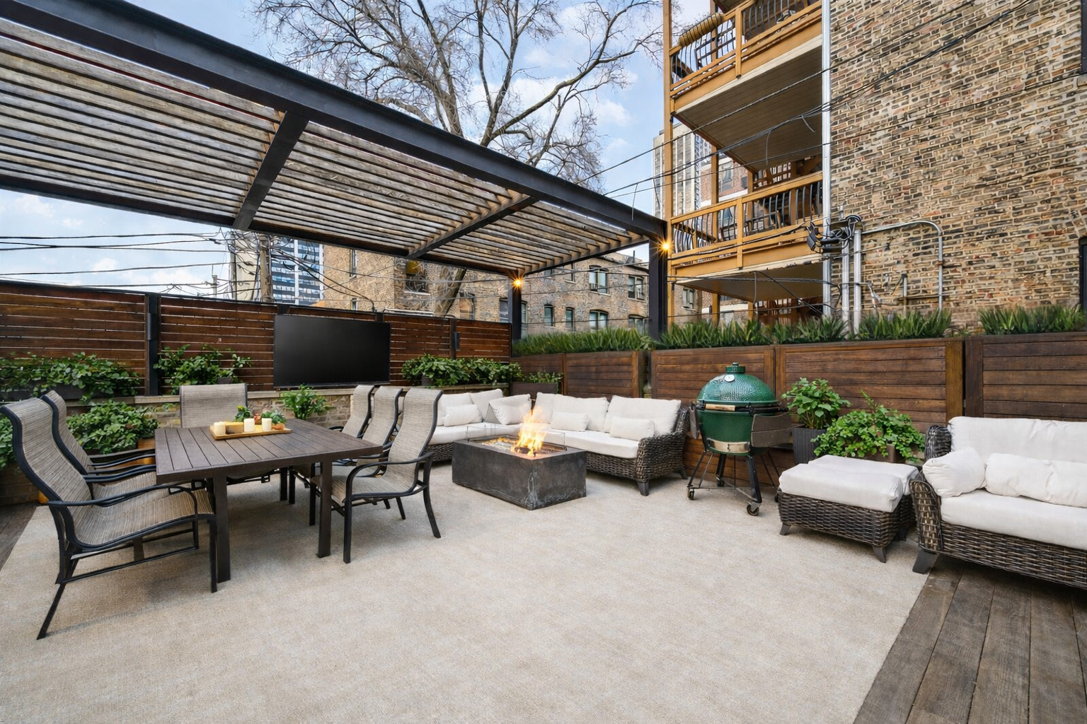 458 W Deming Pl Chicago, IL 60614