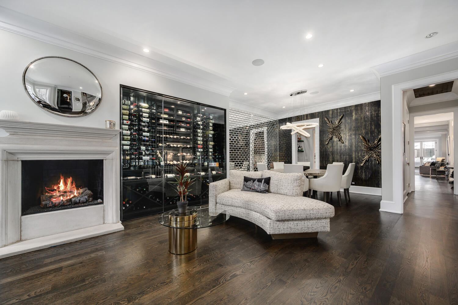 458 W Deming Pl Chicago, IL 60614