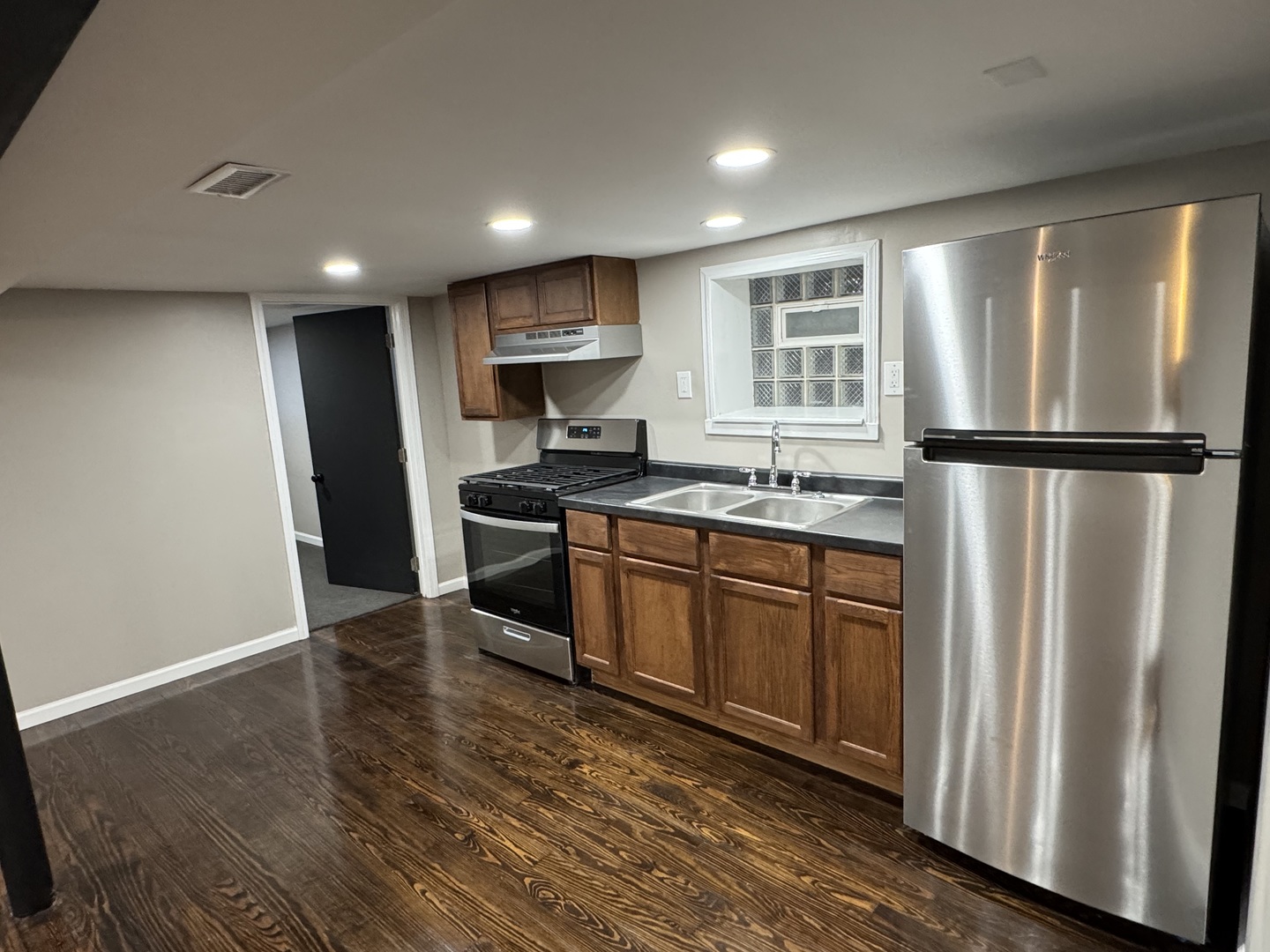 6840 S Champlain Ave #G Chicago, IL 60637