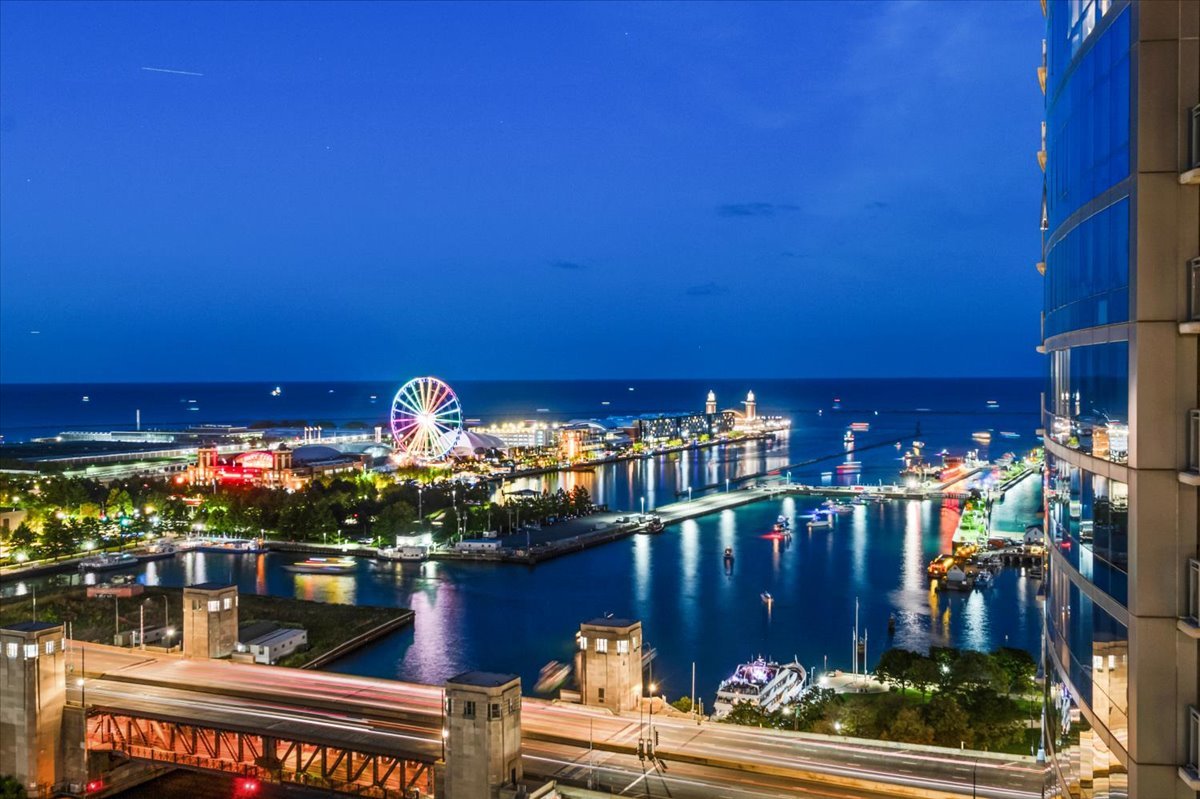 450 E Waterside Dr #1211 Chicago, IL 60601