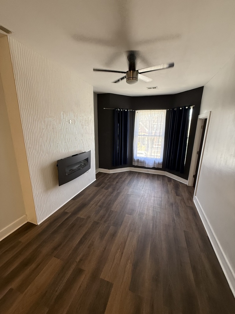 6833 S Calumet Ave #2 Chicago, IL 60637