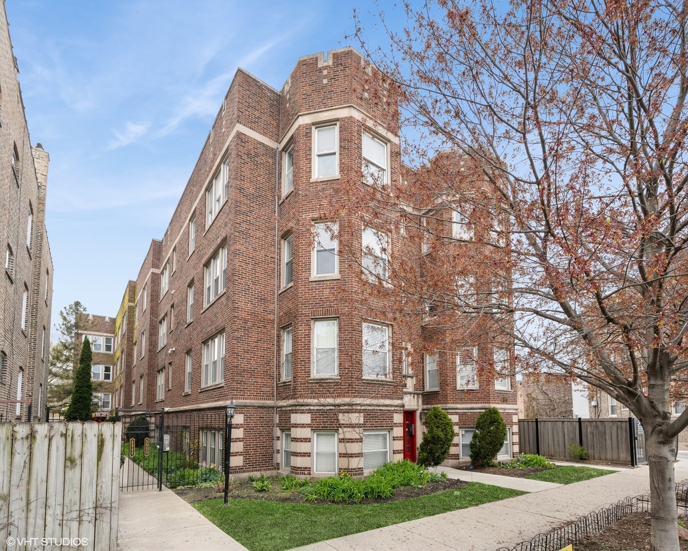 5950 N Paulina St #1E
