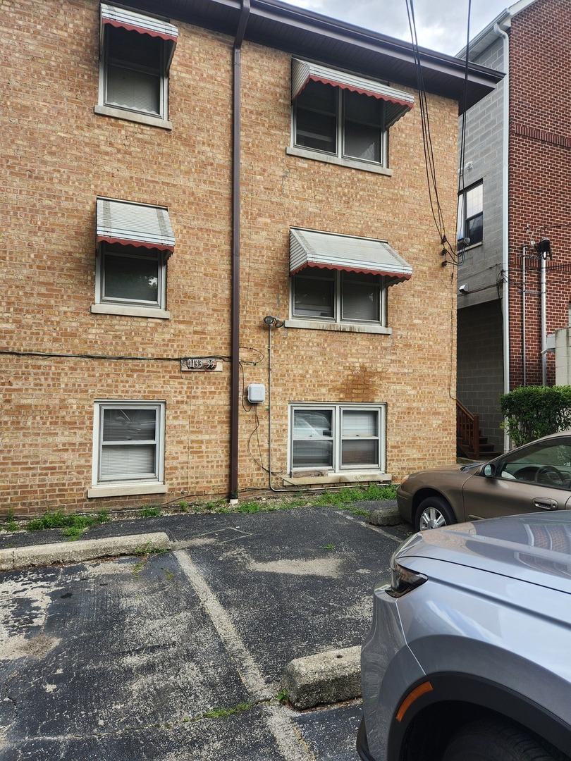 1135 S Oak Park Ave Oak Park, IL 60304