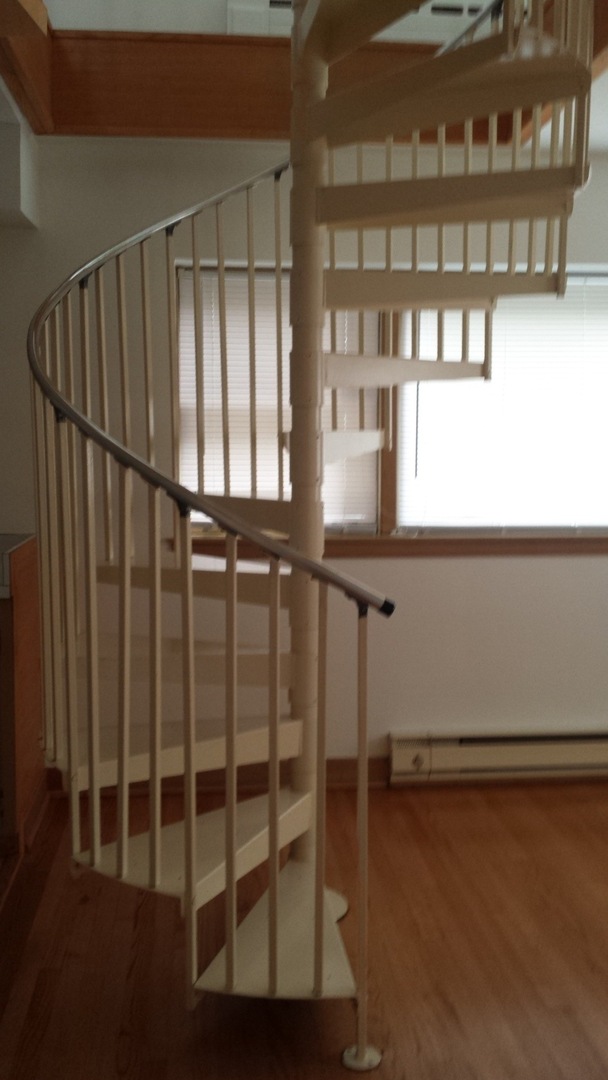 1135 S Oak Park Ave Oak Park, IL 60304