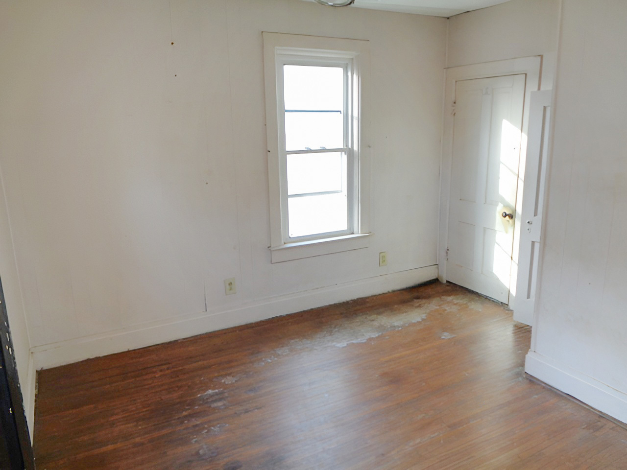 304 N 4th St Oregon, IL 61061