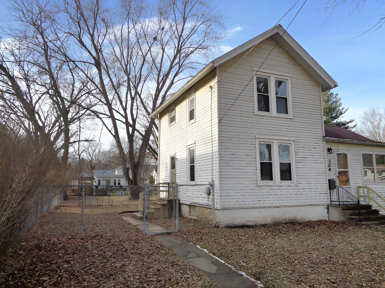 304 N 4th St Oregon, IL 61061