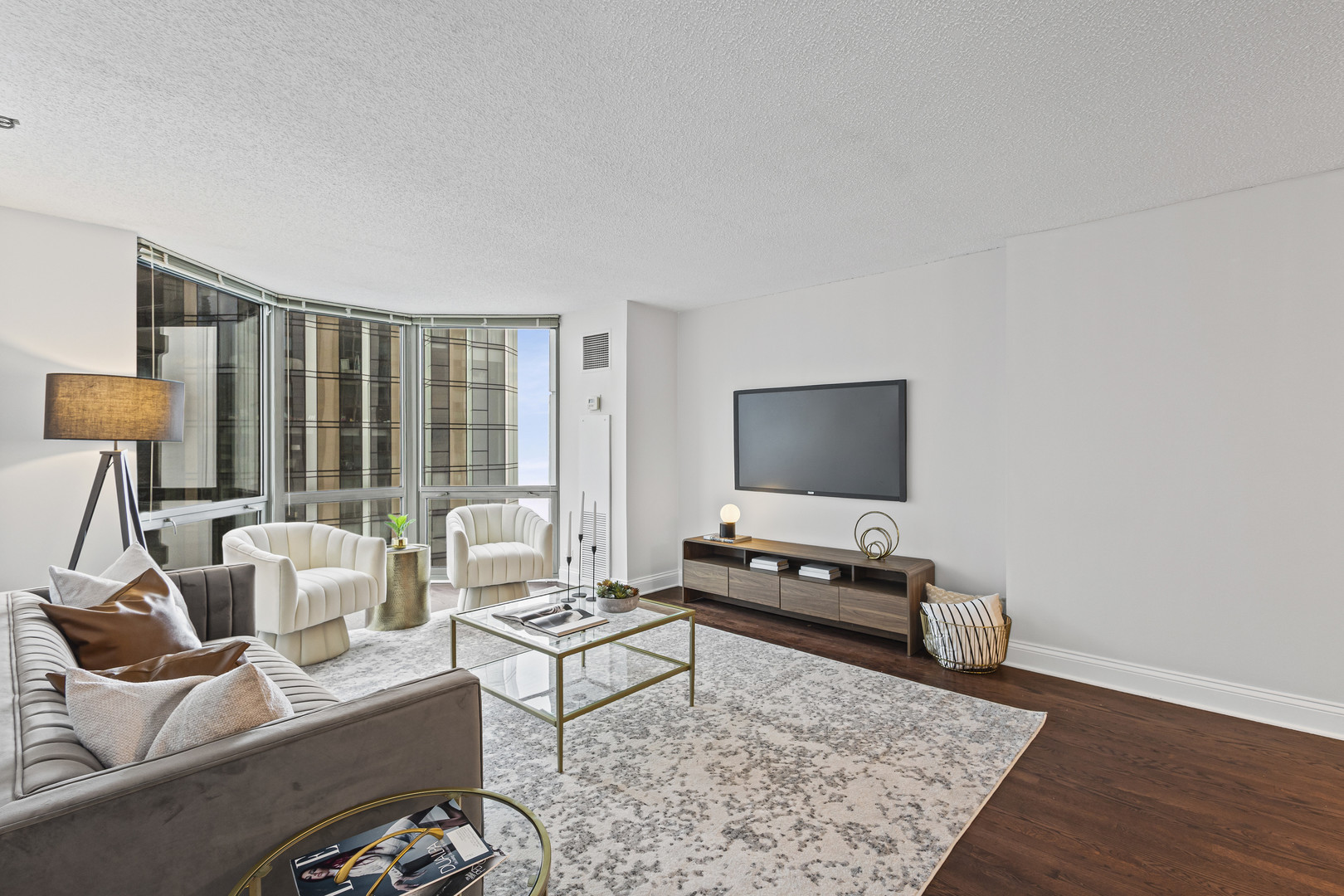 195 N Hbr Dr #2709 Chicago, IL 60601