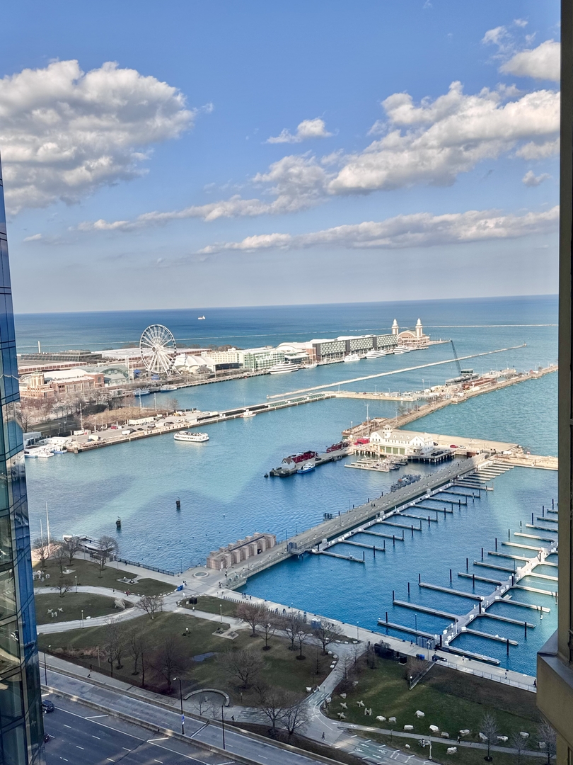 195 N Hbr Dr #2709 Chicago, IL 60601