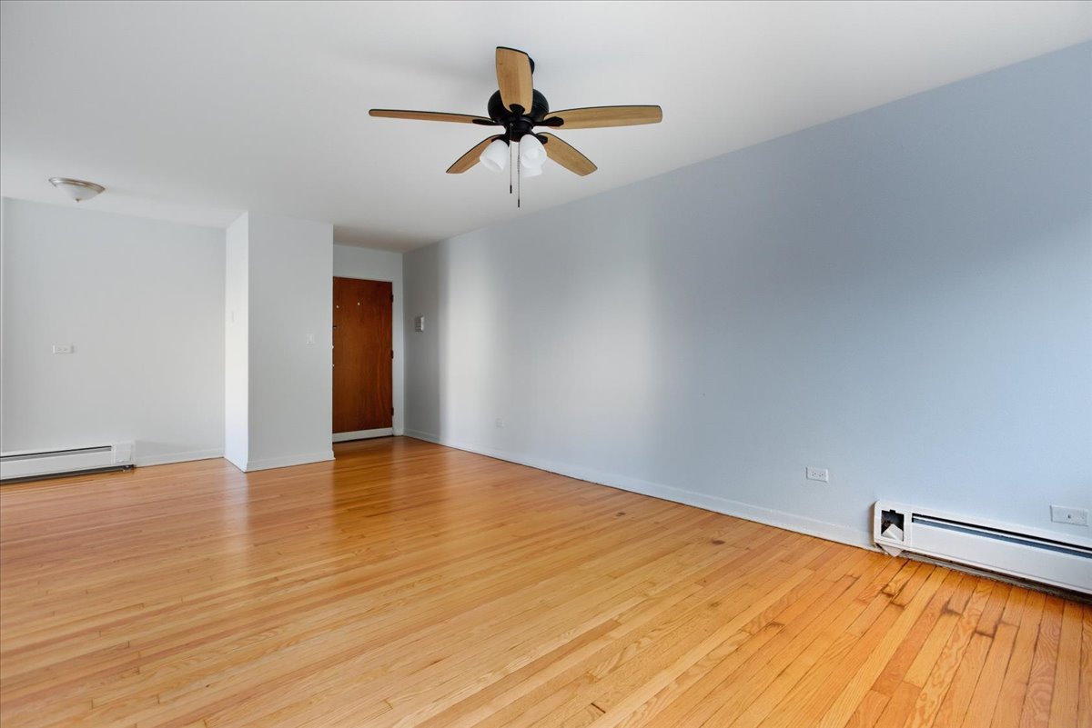 6721 N Hermitage Ave #2C Chicago, IL 60626