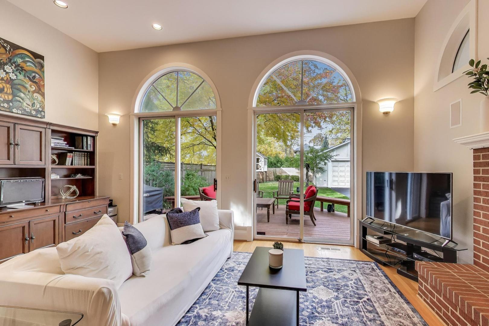 1232 Elmwood Ave Wilmette, IL 60091