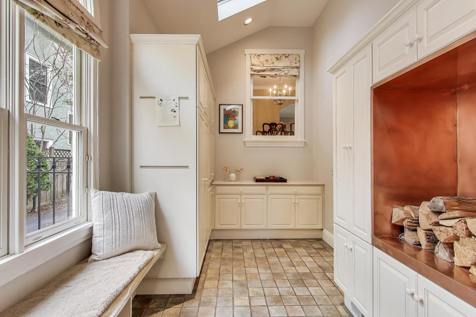 1232 Elmwood Ave Wilmette, IL 60091