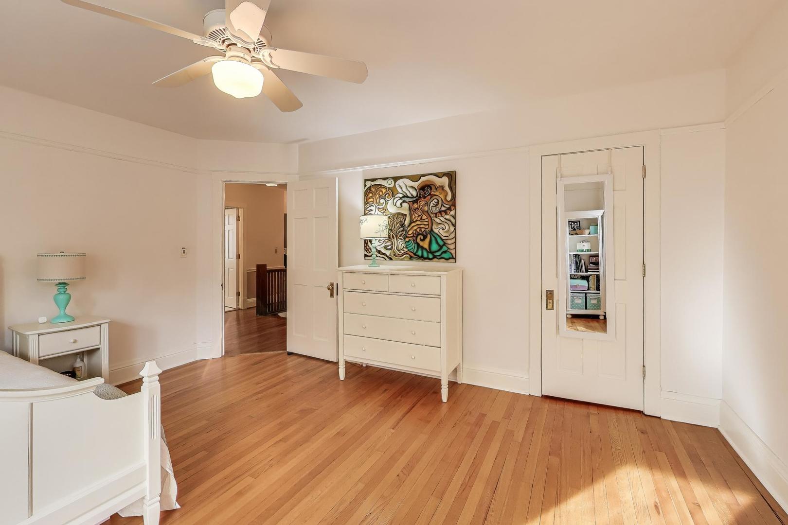 1232 Elmwood Ave Wilmette, IL 60091