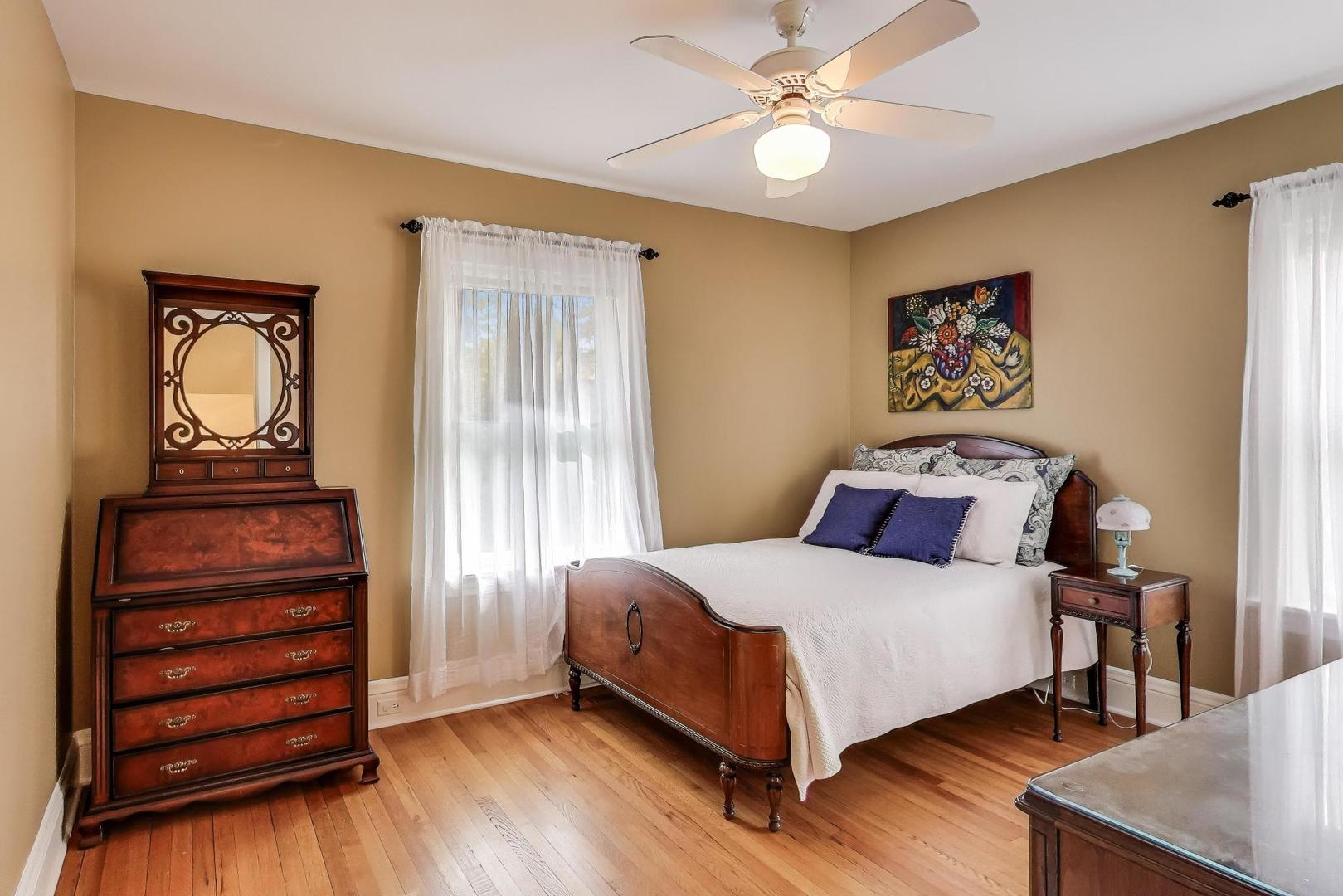 1232 Elmwood Ave Wilmette, IL 60091