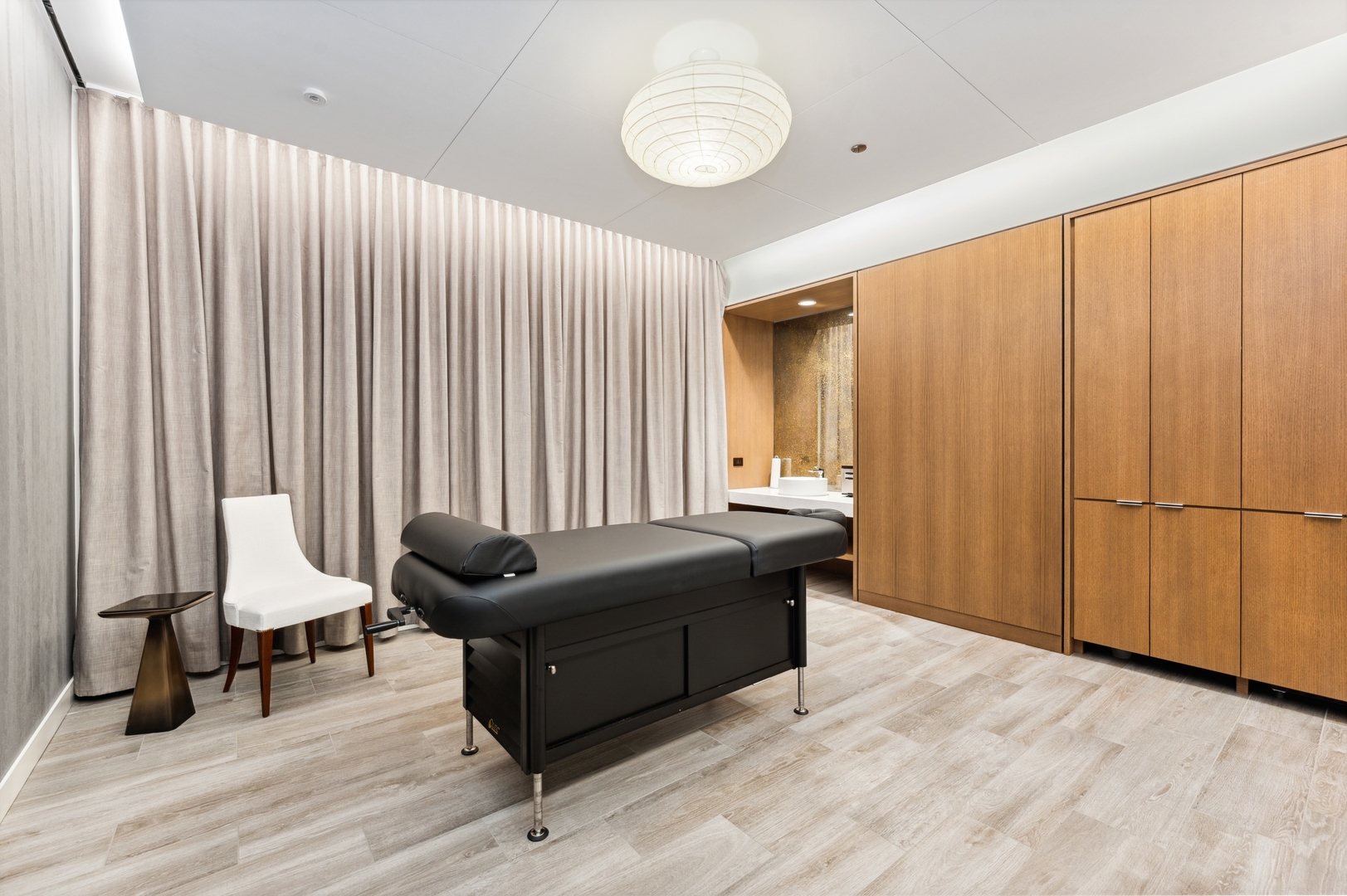 211 N Hbr Dr #706 Chicago, IL 60601