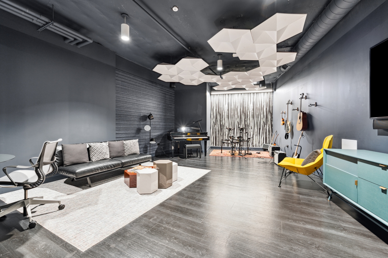 211 N Hbr Dr #706 Chicago, IL 60601