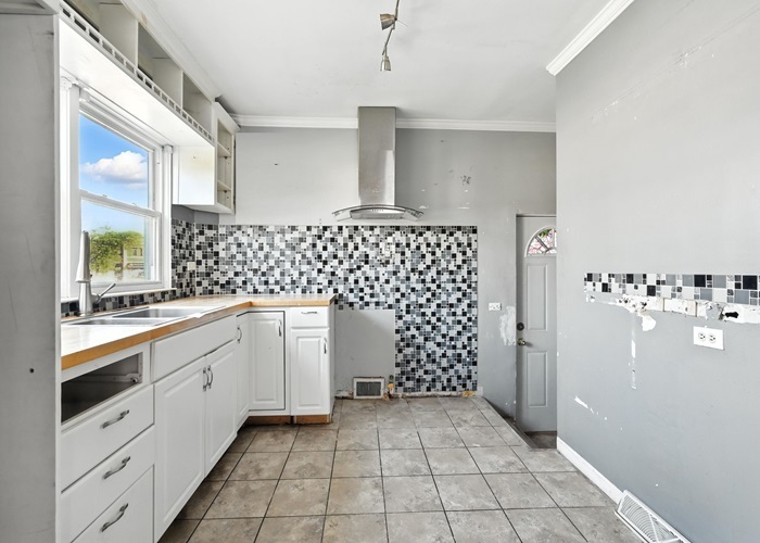 3310 Highland Ave Berwyn, IL 60402