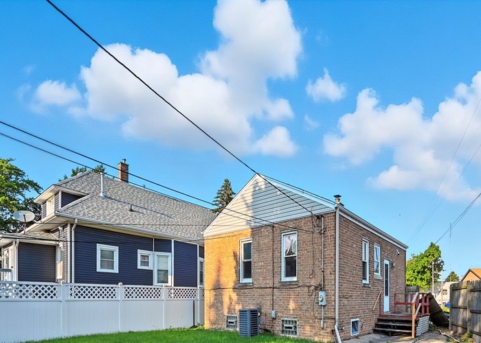 3310 Highland Ave Berwyn, IL 60402