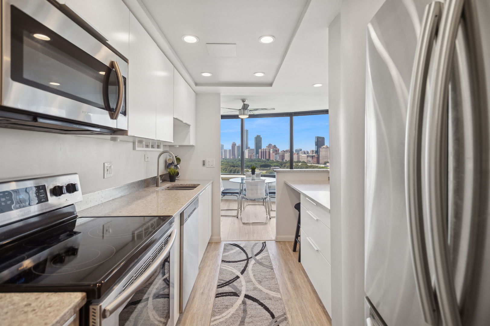 155 N Hbr Dr #1613 Chicago, IL 60601