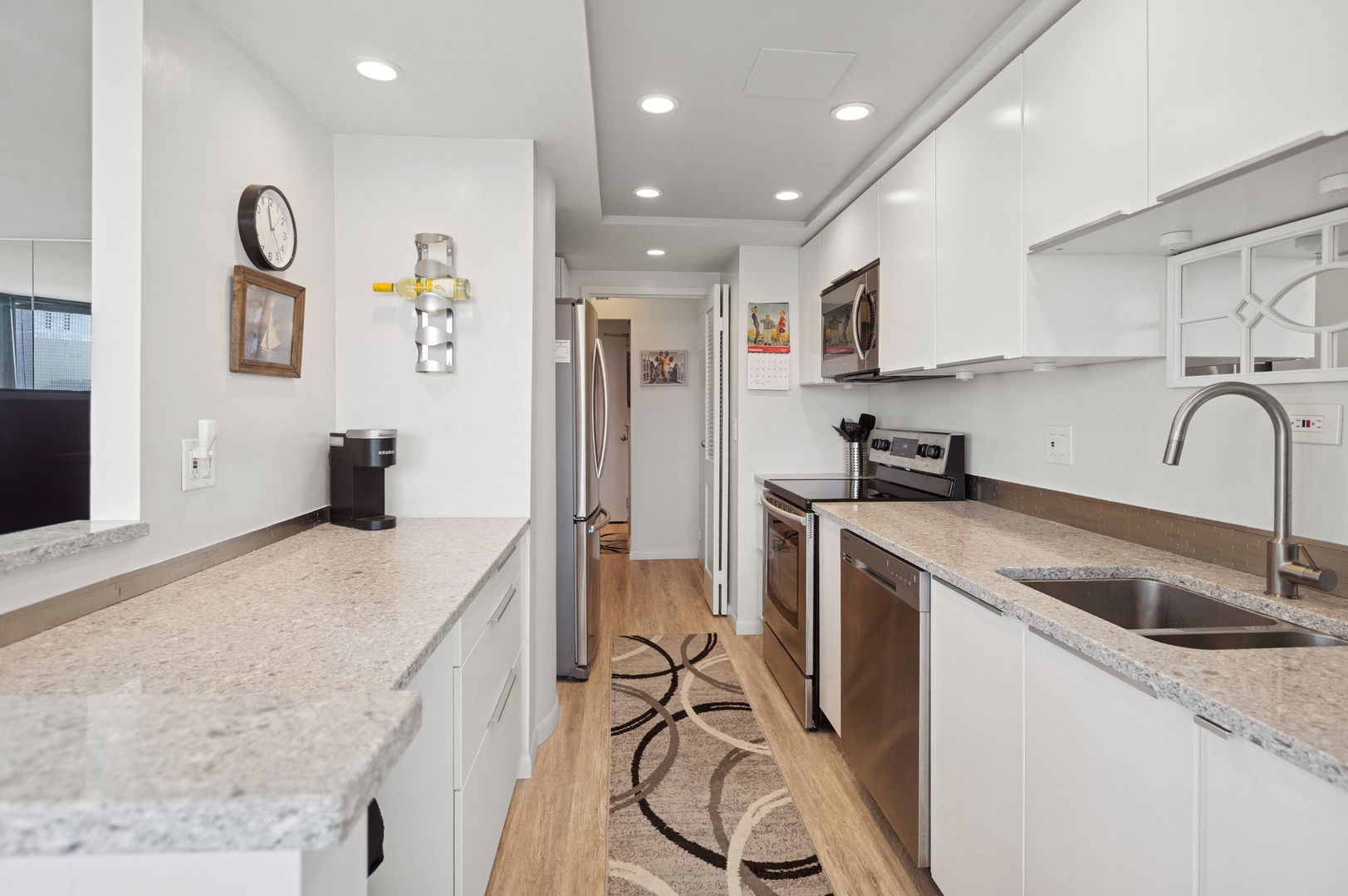 155 N Hbr Dr #1613 Chicago, IL 60601