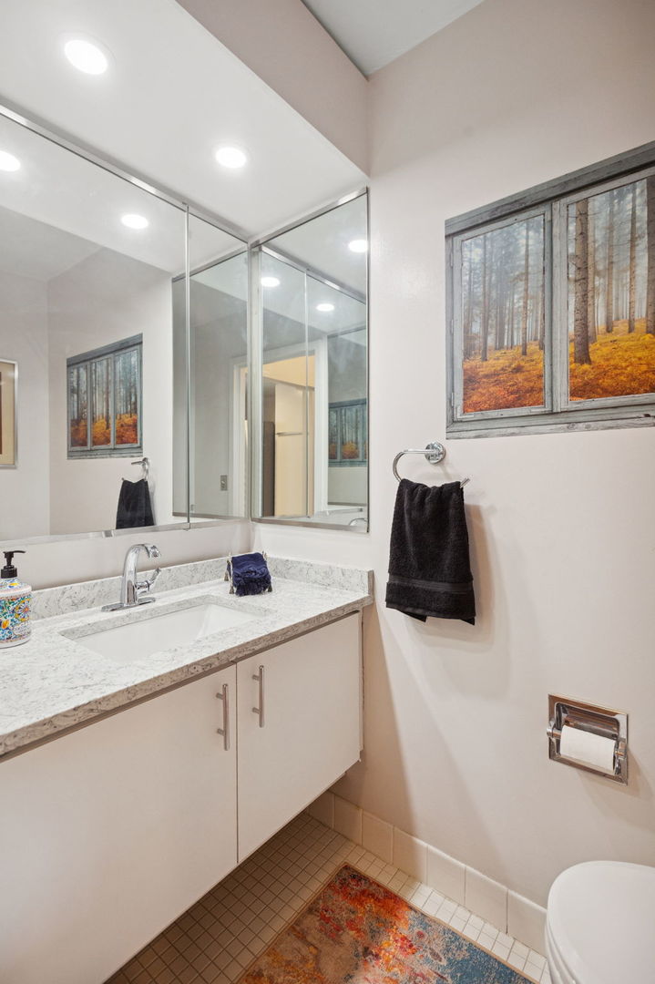 155 N Hbr Dr #1613 Chicago, IL 60601