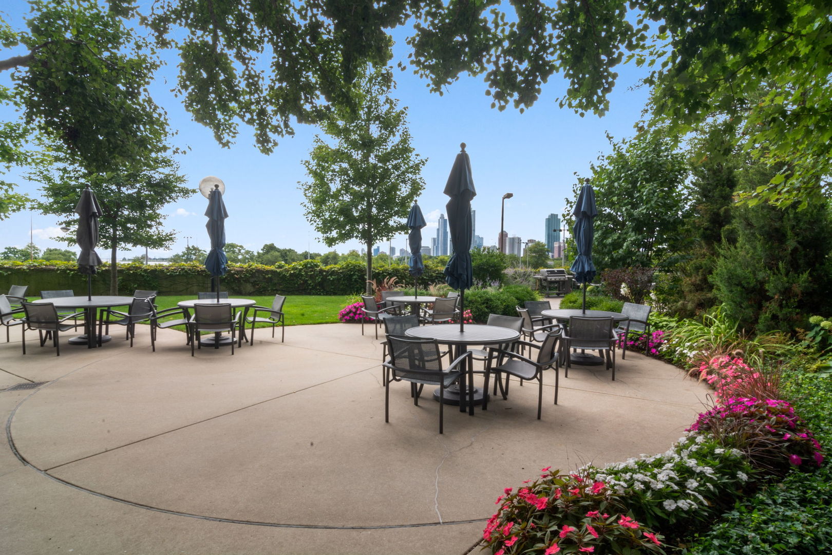 155 N Hbr Dr #1613 Chicago, IL 60601