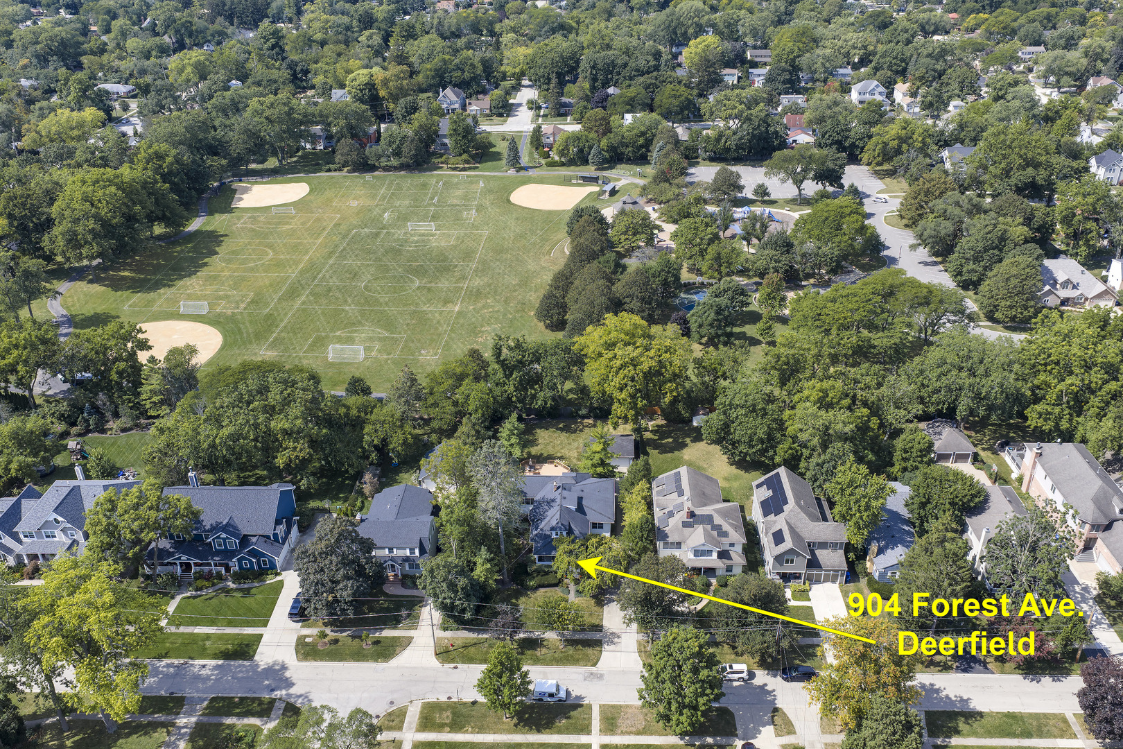 904 Frst Ave Deerfield, IL 60015